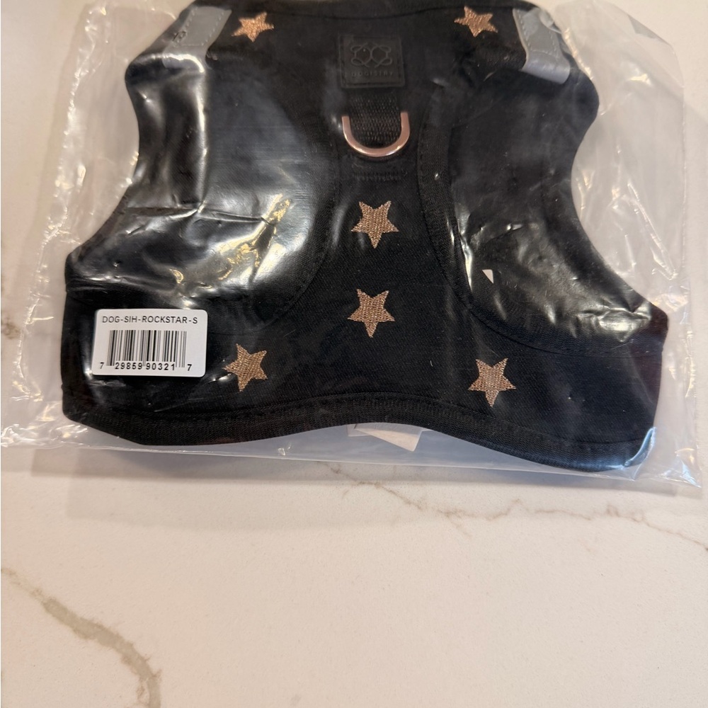 Dogistry no pull D ring harness color: Soho Rockstar Sz S